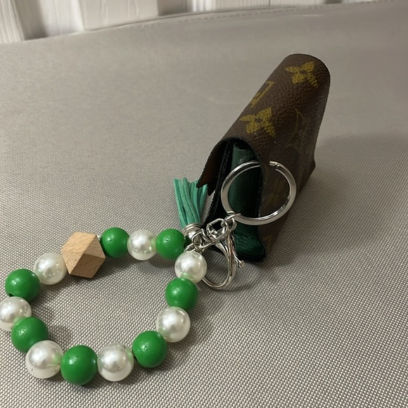 Saving the Planet, One Bag at a Time 🥰 - Picture 5 of 7